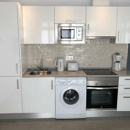 Sunrise Apartment *